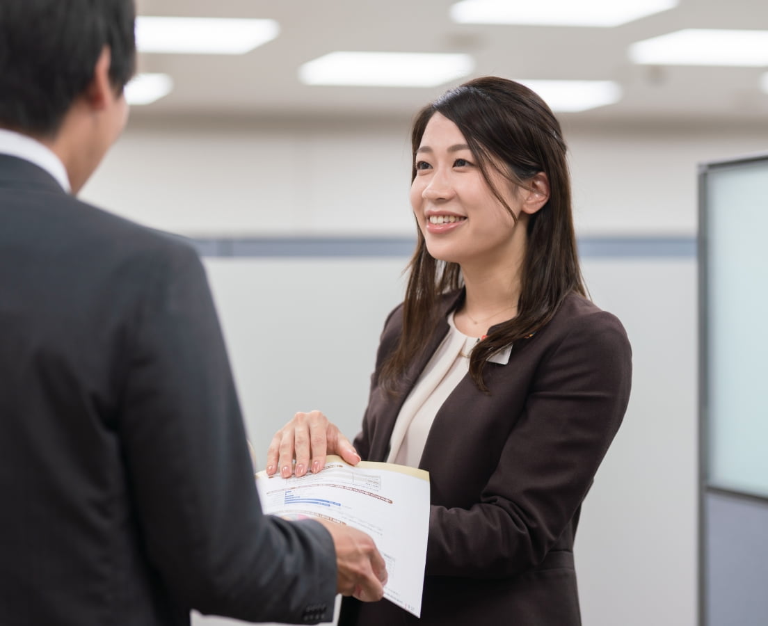 専門性の高い金融知識と責任感を持って、お客さまの気持ちに寄り添った提案を